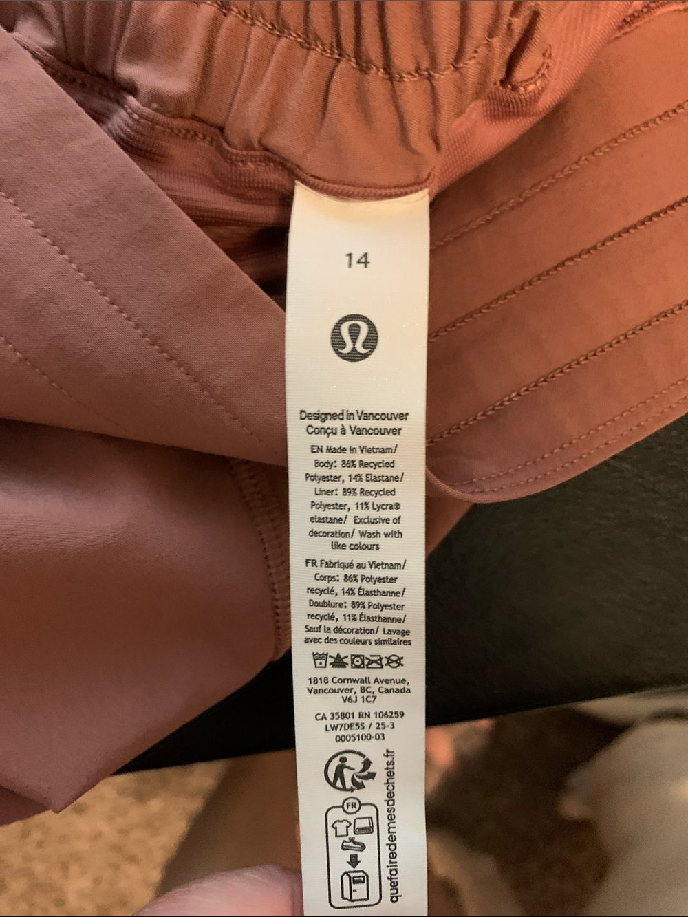 Lululemon HR Hotty Hots, 2.5 inch, Sz 14
Red Clay, Like New - Picture 2 of 6